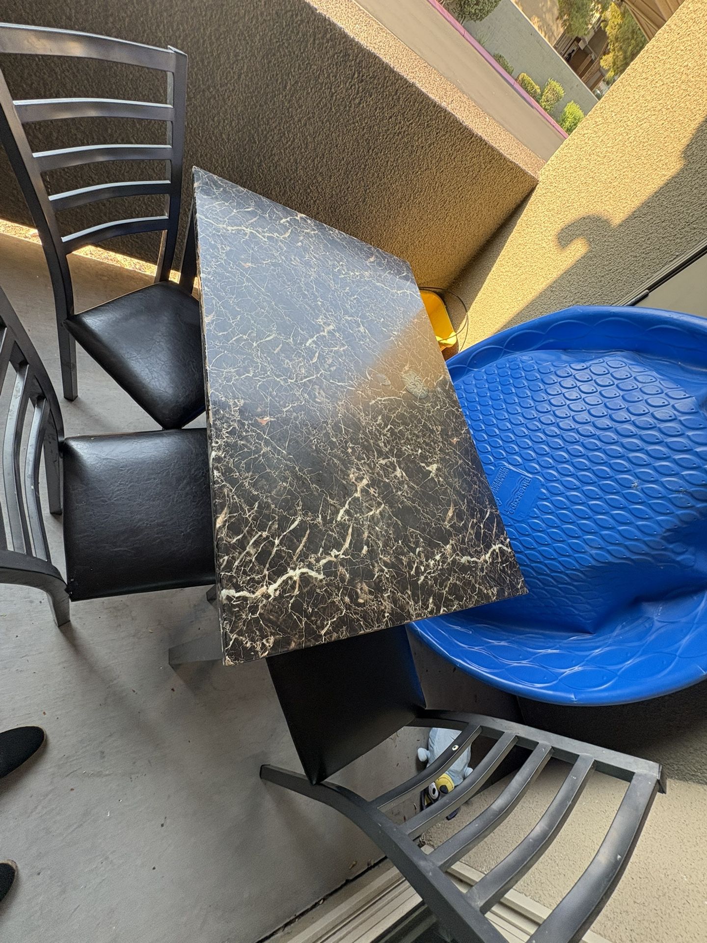 Table With 4 Chairs