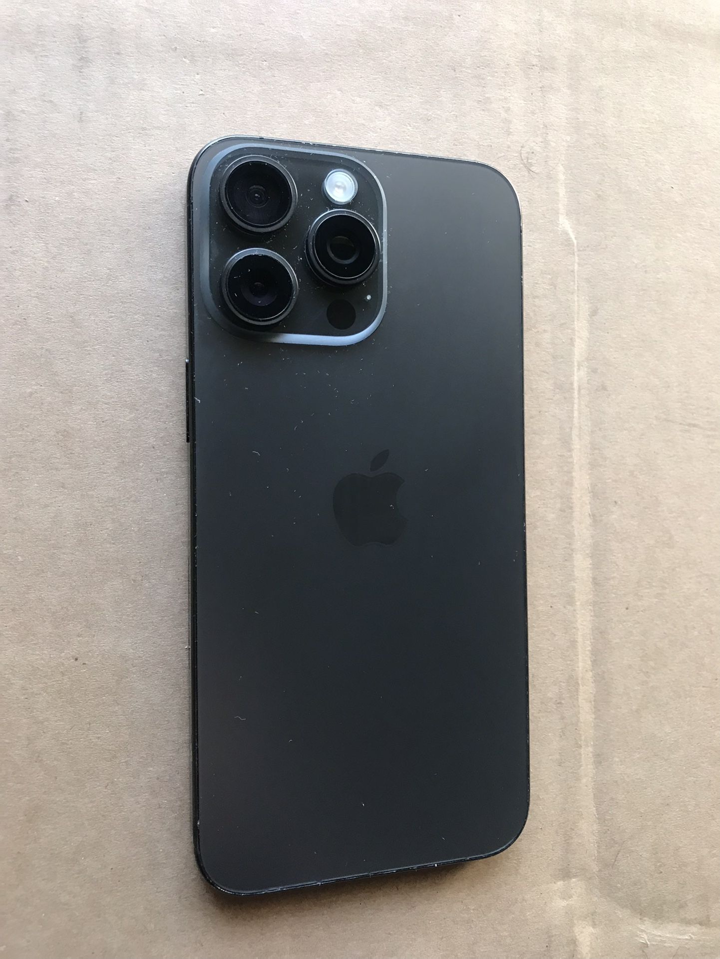 non-negotiable iPhone 15 Pro Max 256gb