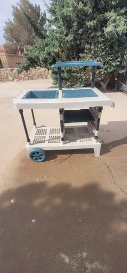 Suncast Resin Potting Car