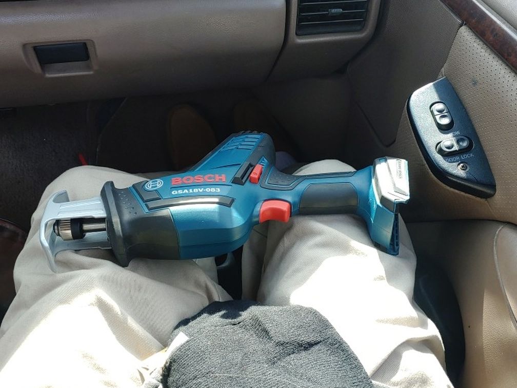 Bosch 18 Volt Sawzal