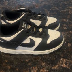 Nike/jordan/pumas 