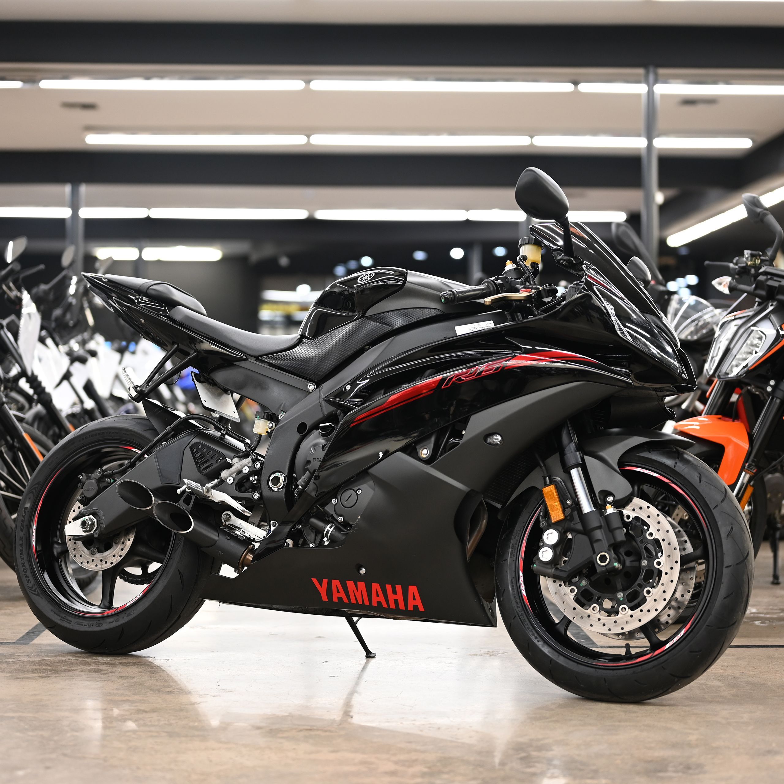2015 YAMAHA R6