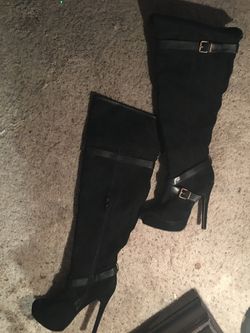 Just fab knee high boots 8.5 wide