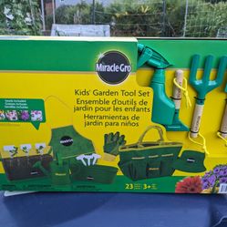 Kids Garden Set Brand New