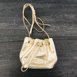 NEW Victoria’s Secret Mini Bucket Bag