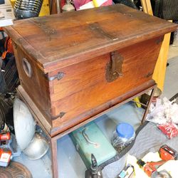 Victorian pine blanket box