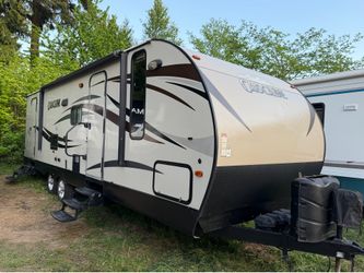 LIKE NEW! 2017 CASCADE BY FOREST RIVER TRAVEL TRAILER