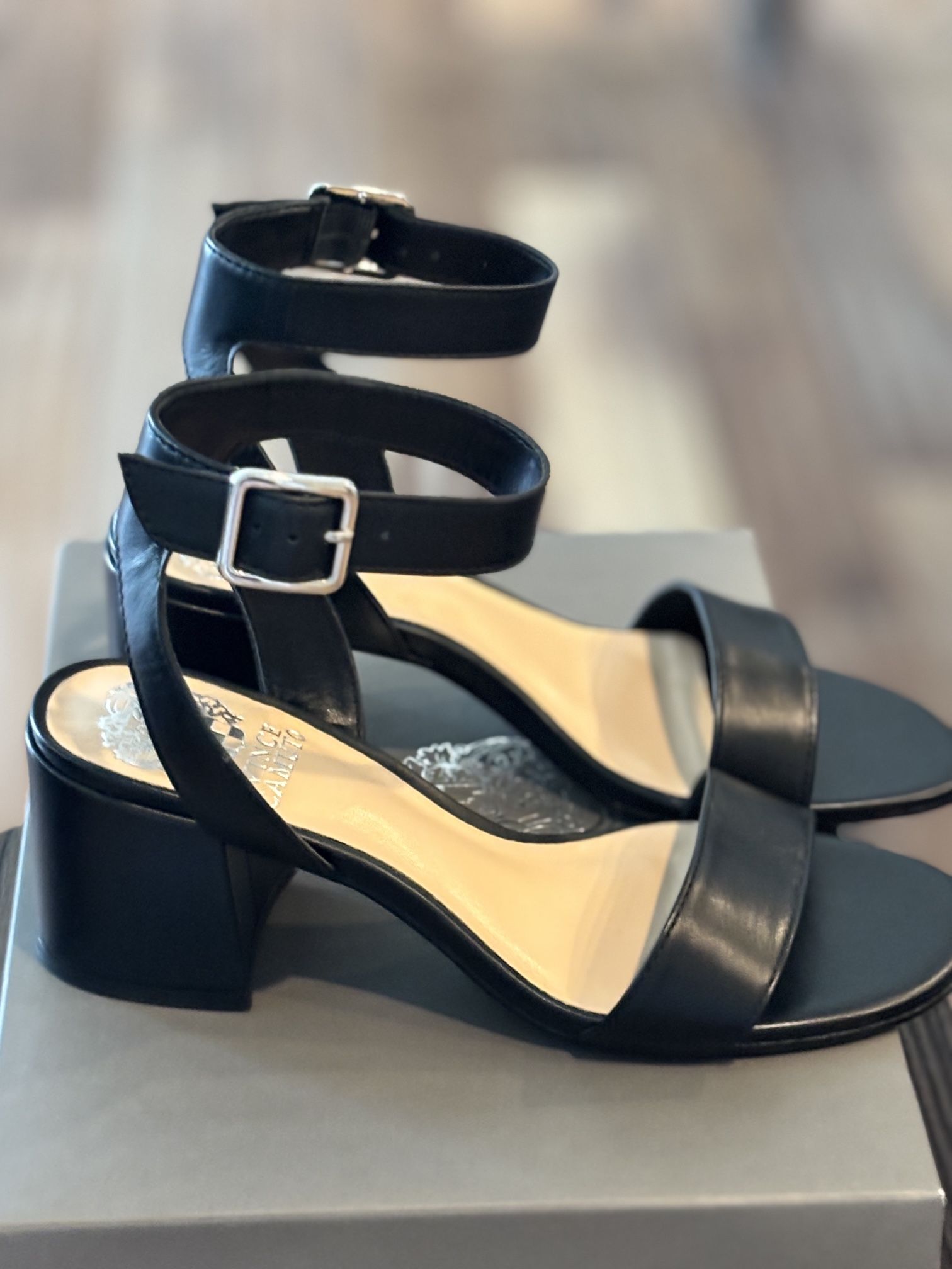 Vince Camuto Shoes