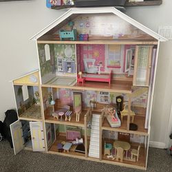 Barbies dream house
