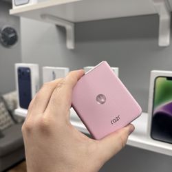 Motorola Razr 2025 (CRICKET)