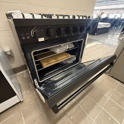 GAS RANGE 