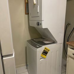 Whirlpool Stacked Washer & Dryer