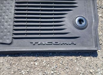 $60 2016-2023 TOYOTA TACOMA FLOOR MATS RUBBER ALL WEATHER GENUINE OEM