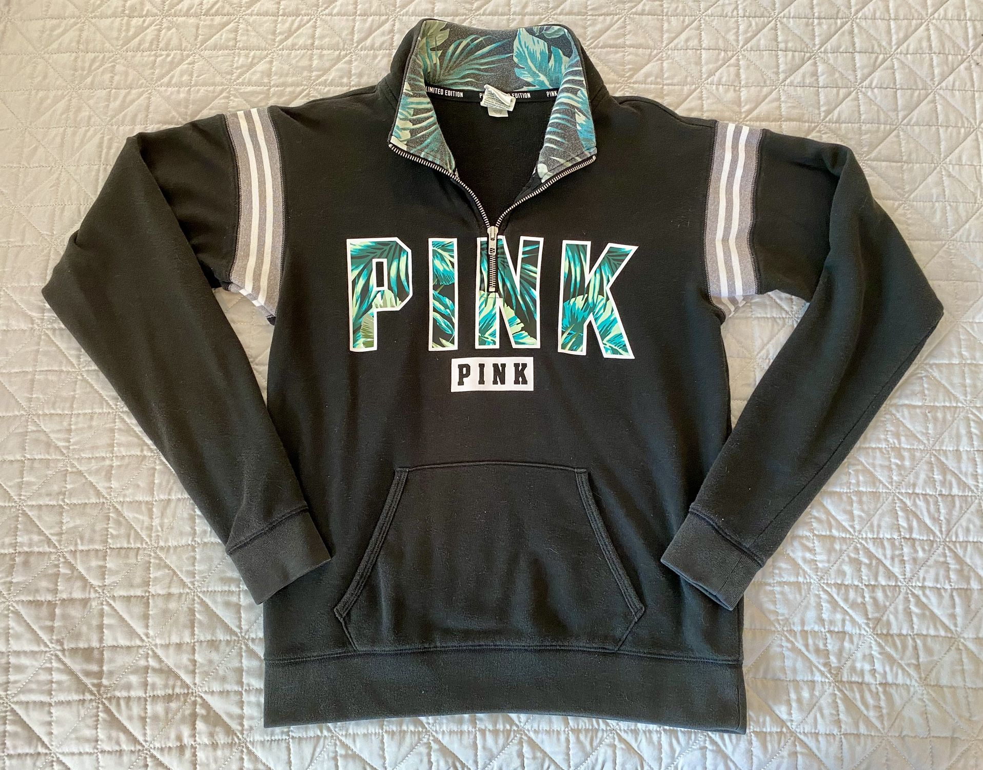 Victoria Secret Pink 1/4 Zip Black Pullover Sweatshirt Logo Tropical size XS