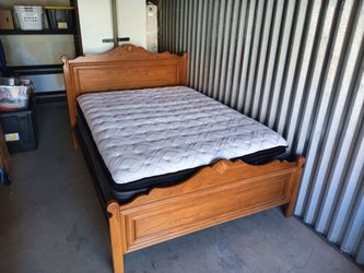 Bedroom set