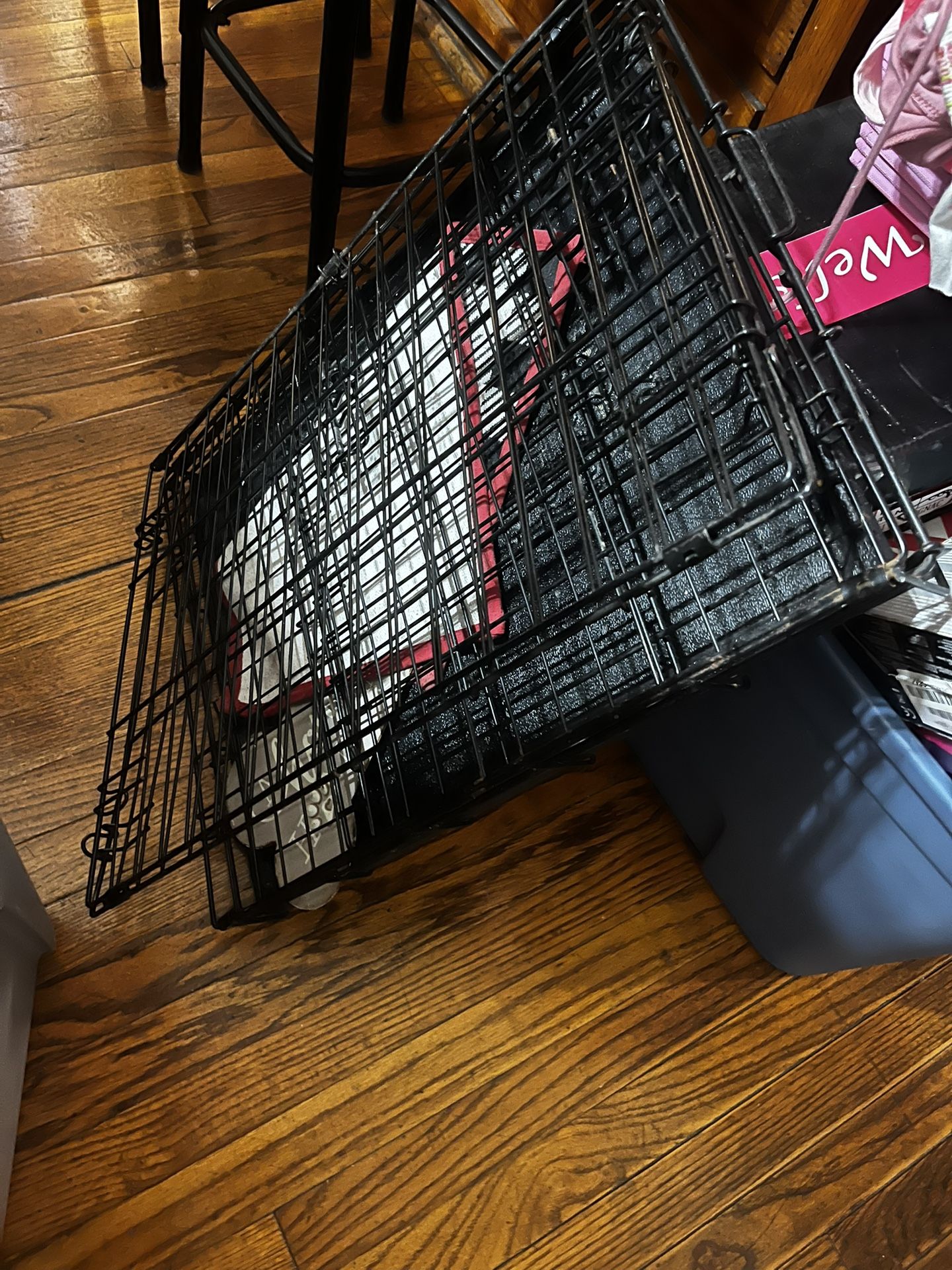 Small Dog Cage Like New