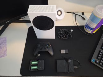 Xbox series S 516GB Bundle