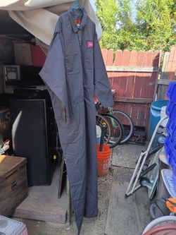 Son 4 overoles size 60 en muy buenas condiciones