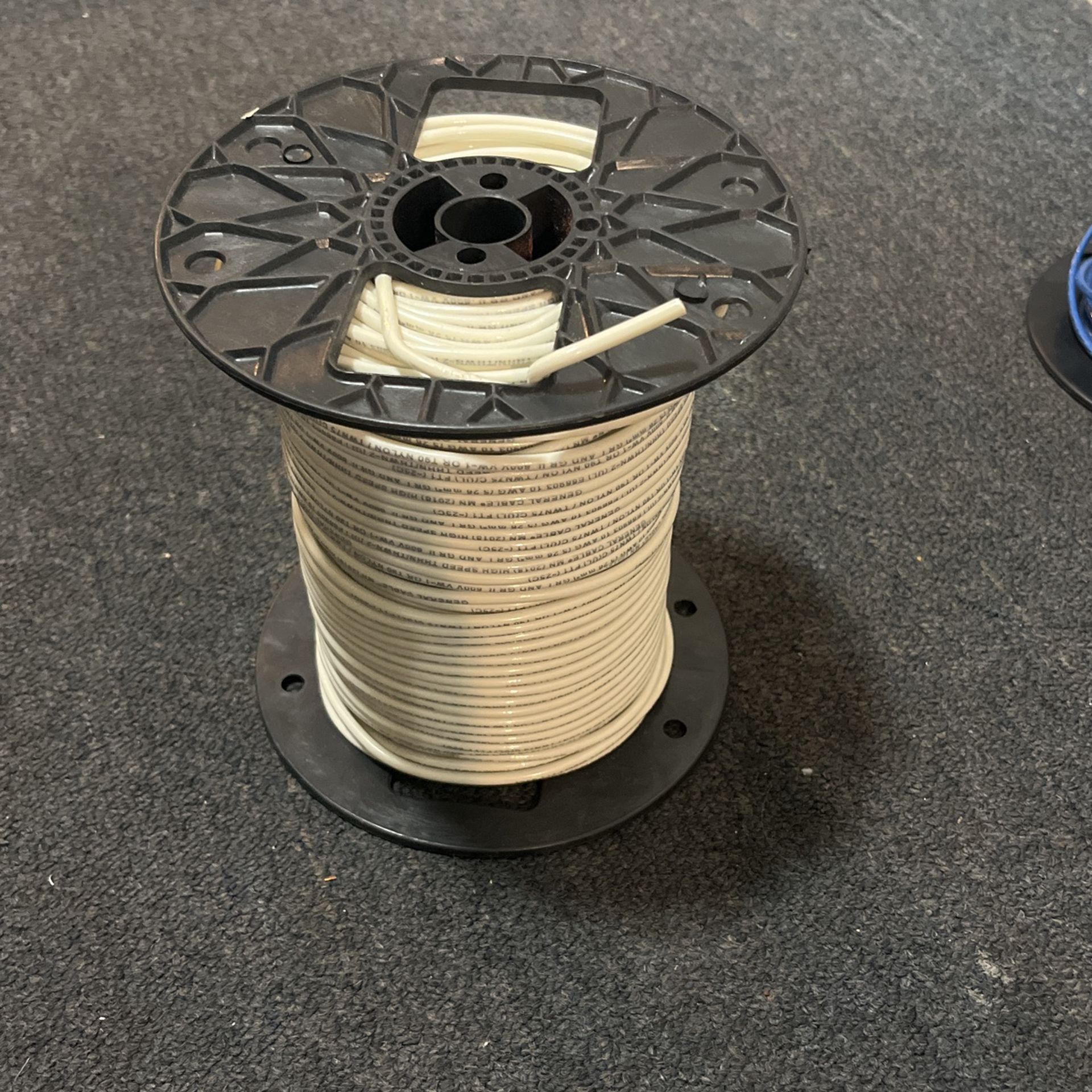 #10 THHN Solid Copper Wire (White, 400Ft