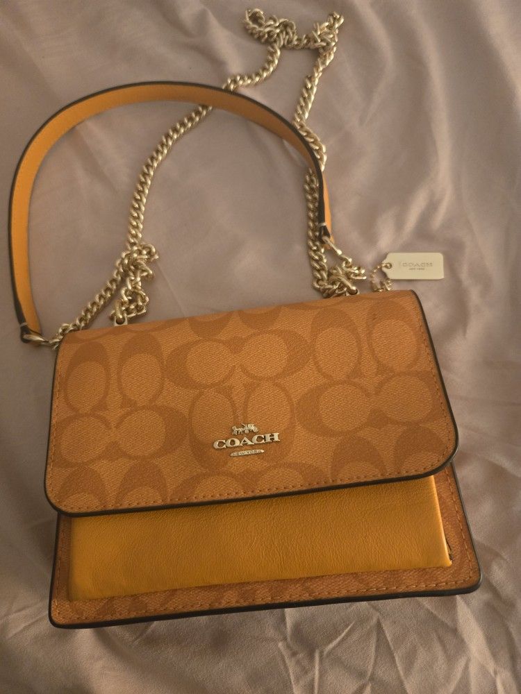Coach small purse