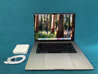 16” M2 MacBook Pro 32gb 1TB #936