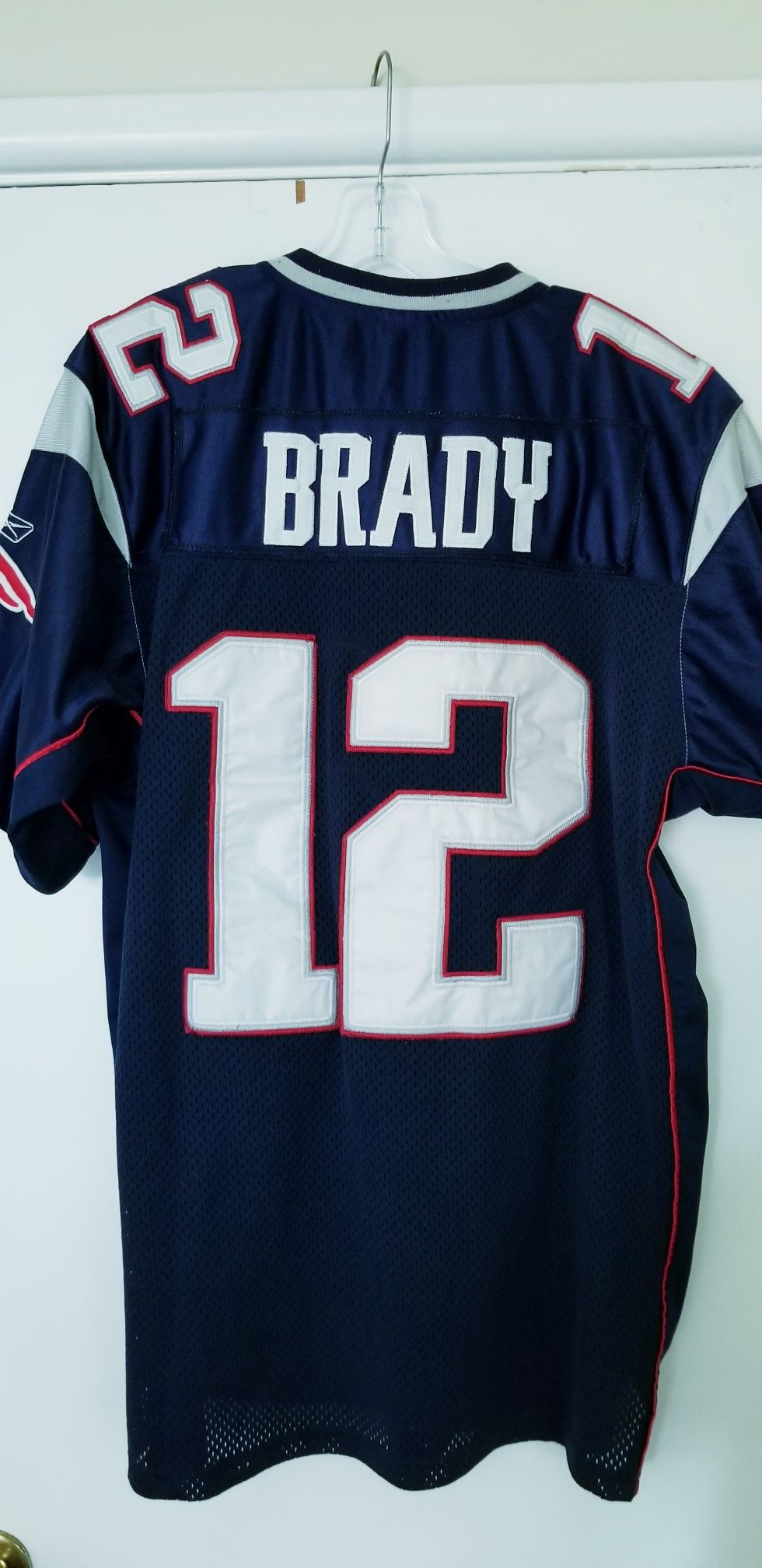 Tom Brady Large Stitched Patriots Jersey in Very Good Condition!