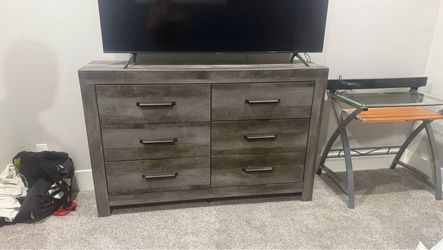 6 drawer dresser 2 toned grey