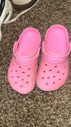 Pink crocs