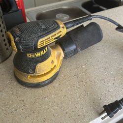 Dewalt 3amp palm sander 