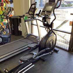Sole E95 Elliptical Cross Trainer With ONLY 5 Total Hours Of Use With 45 Day Warranty