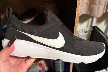 Women’s Nike shoes