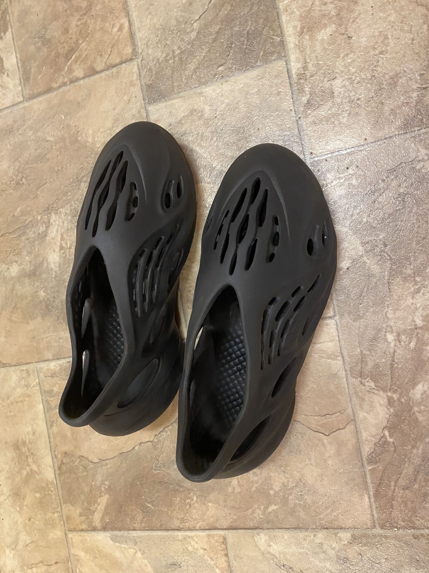 Yeezy Foam Runner Size 10
