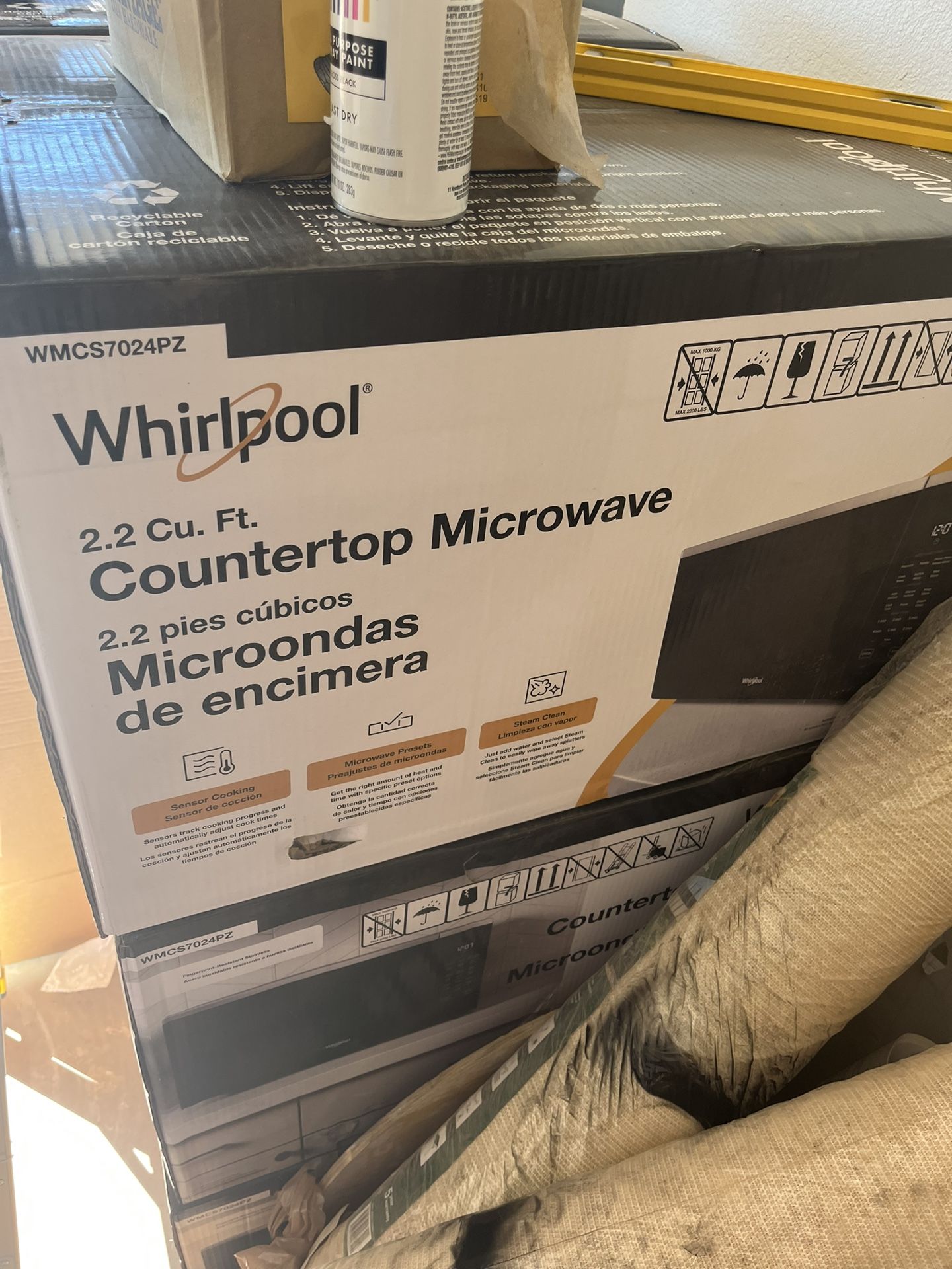 MUST GO- Whirlpool Microwave $75