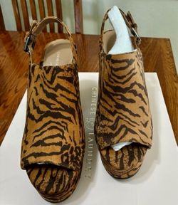 Chinese Laundry Animal Print Suede Platform Block Heel Ankle Strap  size 81/2