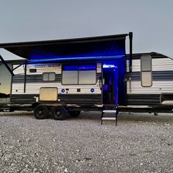 Grey wolf 26’ Bunkhouse Travel Trailer 