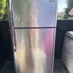 Frigidaire Stainless Refrigerator – Not Working / For Parts