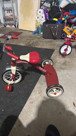 2 kids bikes