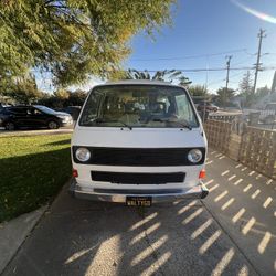 1984’ Vw Vanagon Pop Top Camper