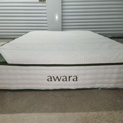 Luxury Hybrid Mattress, Queen, Like New, Perfect Condition $350 