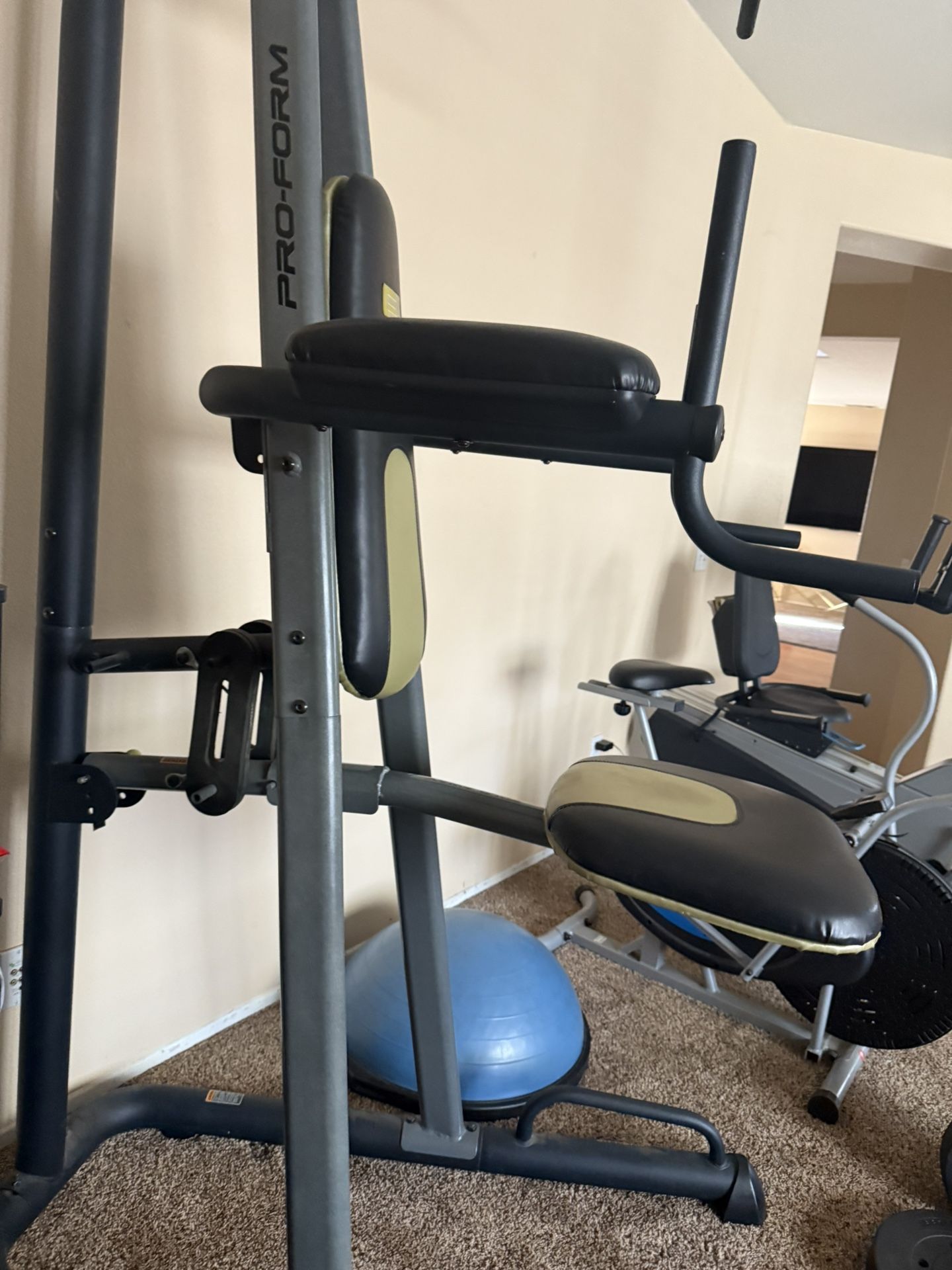 Pull Ups Machine