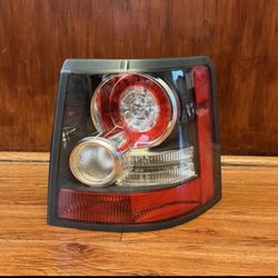 OEM 2010-2013 Land Rover Range Rover Sport Right Rear Passenger Side Taillight