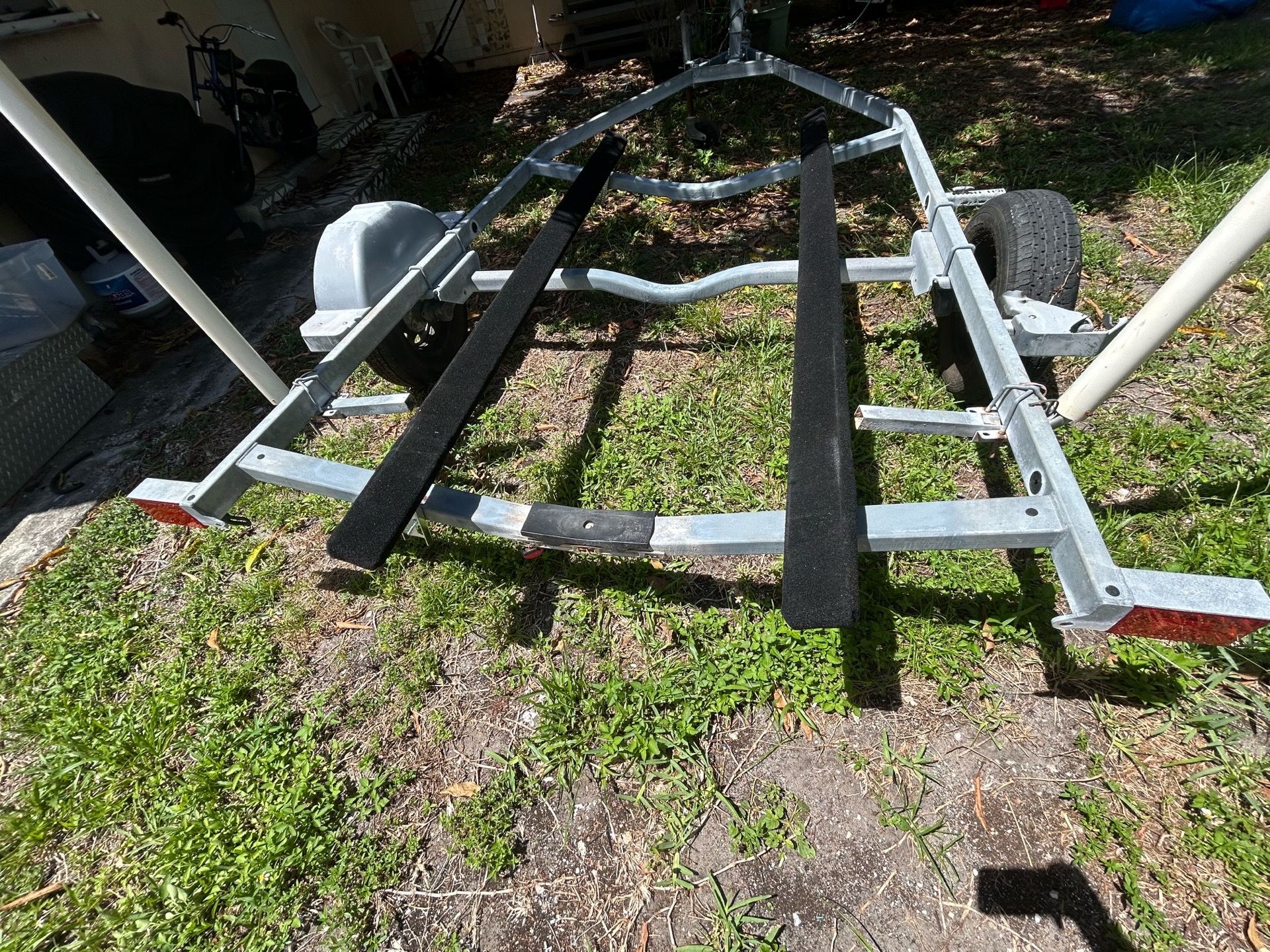 Boat trailer