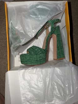 Nordstrom heel NEW