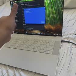 Dell XPS 16 OLED (RTX 4060, 32GB RAM) – ONLY $1000