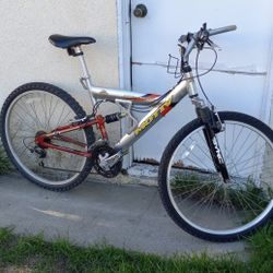 MOUNTAIN BIKE
