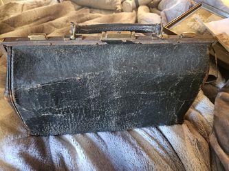 1800s Doctor Bag 15$ for Sale in Roy, WA - OfferUp
