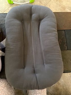 Snuggle Me Infant Lounger