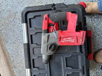 Milwaukee FUEL Rotary Hammer Drill
