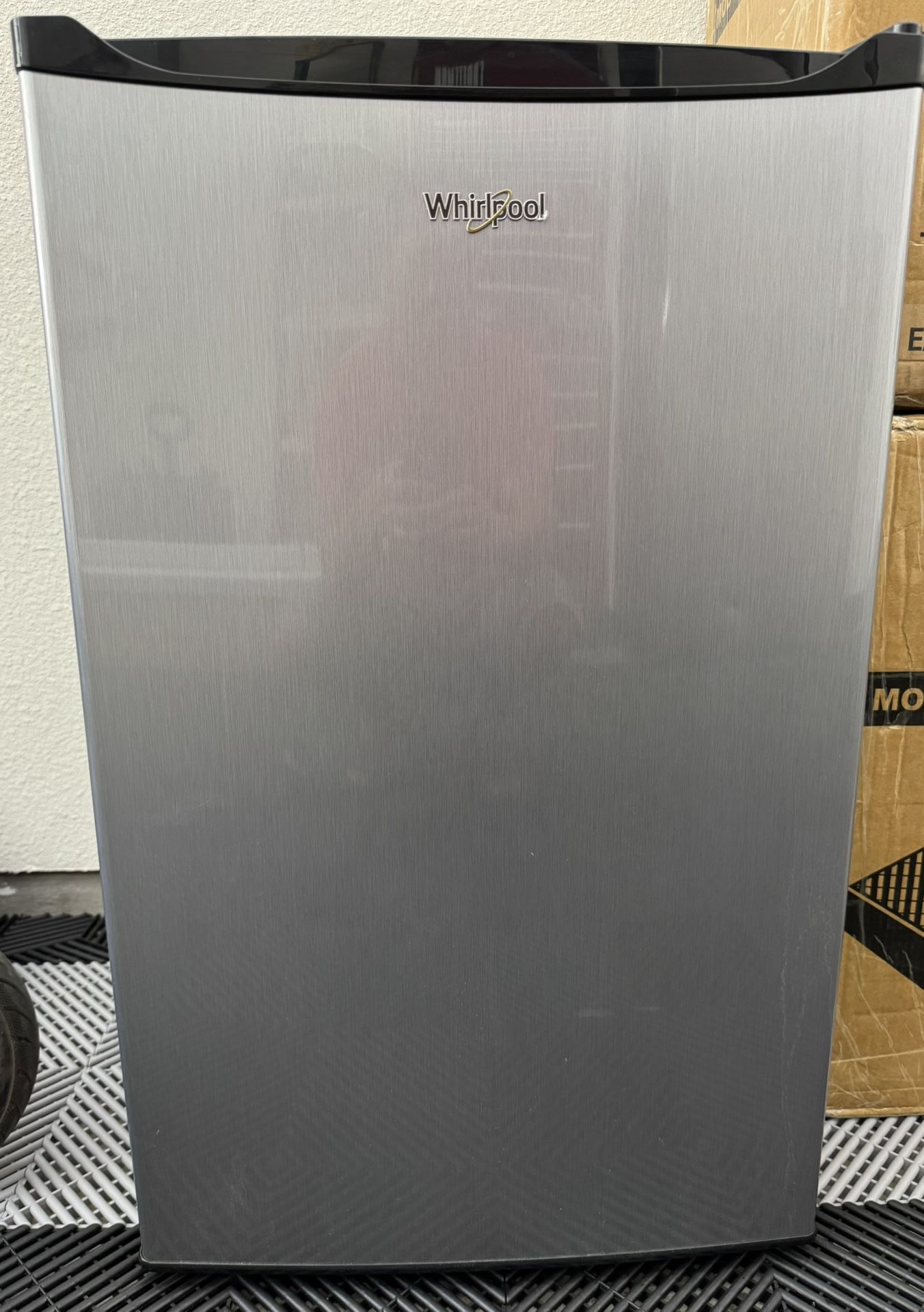 Whirlpool Mini Fridge and Freezer