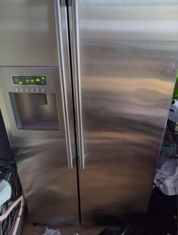 LG side by side refrigerator